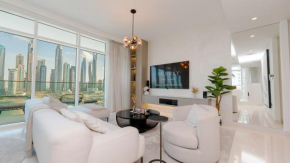 Emaar BeachFront - 3BR with Huge Balcony and Panoramic View of Marina by TLRE Holiday Homes